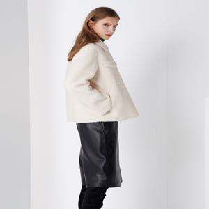 [핀블랙] REVERSIBLE ECO MUSTANG JACKET IVORY