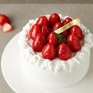 파리바게뜨 시그니처 생딸기 우유생크림 케이크