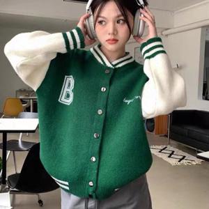 [하젤] 모메카 레터링 니트 야구점퍼 _F2865