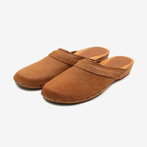 LIMITED CLOGS - CAMEL