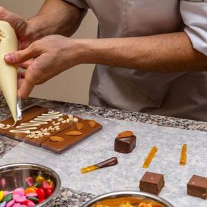 45분 동안 진행되는 초코 스토리에서 초콜릿 만들기 체험 (파리)