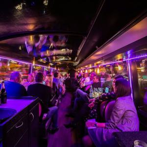 럭셔리 버스에서 즐기는 비스트로노미 5코스 디너 (파리 버스 토케)