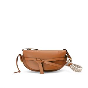 SS24 로에베 SMALL GATE BAG  BROWN A650T20X40