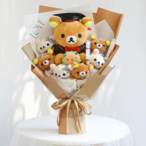 초등학교 유치원 졸업식 인형 꽃다발 졸업