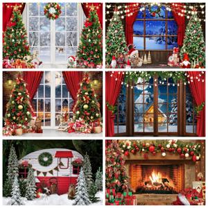 크리스마스 사진 배경 겨울 밤 창 벽난로 나무 바닥 크리스마스 트리 눈 어린이 성인 가족 파티 사진 배경
