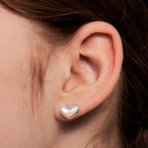 [Hei][빌리 츠키, 수지, 에스파 카리나, 한소희, 케플러 마시로, 트와이스 다현 착용] nacre heart earring