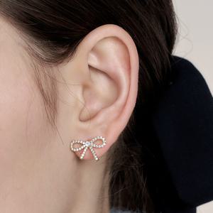 [Hei][레드벨벳 웬디, 한혜진 착용] plain cubic ribbon earring