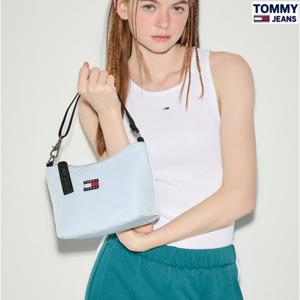 타미진 여성 TOMMY 뱃지 미니 토트 숄더백