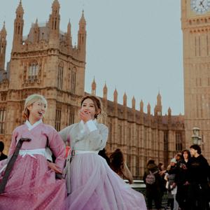[런던 스냅] 영국 왕립 예대 여성 작가와의 빈티지 한복 촬영 (오픈이벤트 + 무료 대여)