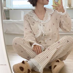  착한주름   특가행사  루즈핏 앵두 체크 여성 파자마 홈웨어 잠옷세트