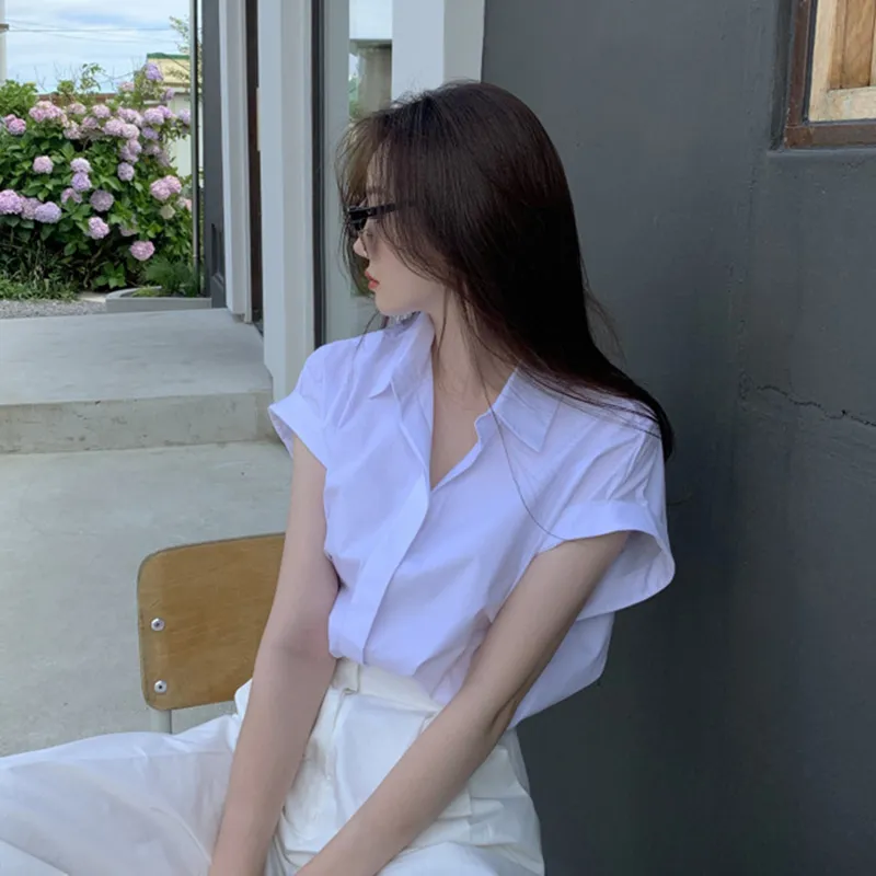 한국 세련된 여름 새로운 간단한 틈새 옷깃 싱글 브레스트 느슨한 캐주얼 솔리드 반팔 셔츠 탑 여성