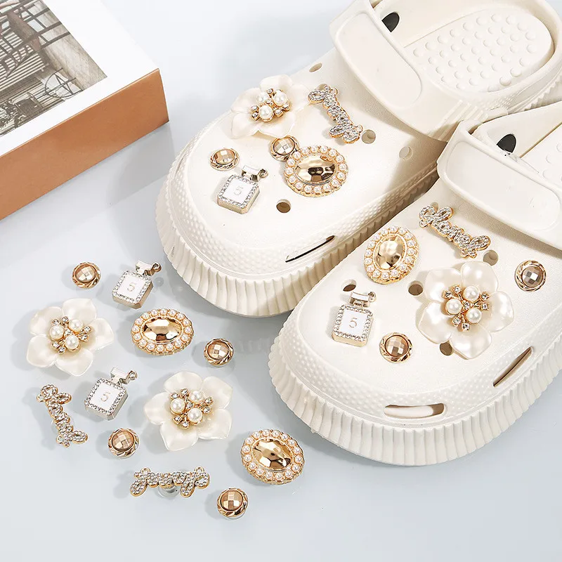 귀여운 진주 곰 워터 다이아몬드 체인, DIY 3D 신발 장식, 새로운 패션 세트, 구멍 신발 참 액세서리, 신발 버클