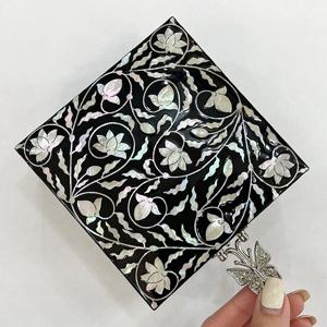 [리드박스] [선물포장] 블랙 연꽃덩쿨 백자개 나전칠기 보석함