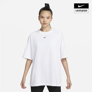 [나이키코리아공식]여성 나이키 스포츠웨어 에센셜 오버사이즈 반팔 티셔츠 DX7911-100