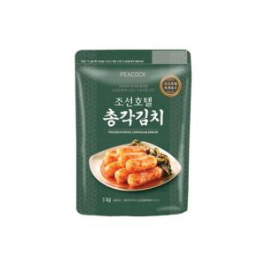 신세계푸드 피코크 조선호텔 총각김치 1kg 무 알타리 김치 깍두기