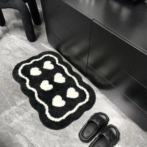 매트 카펫 러그 하트 블랙 앤 화이트 문짝 터프팅 부드럽고 두꺼운 푹신한 바닥 욕실 흡수성 변기 주방