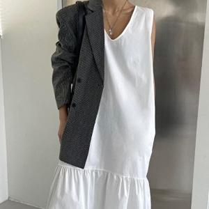 [셀러허브 패션]여자 휴양지룩 동남아 흰색 브이 셔링 롱원피스