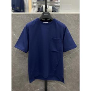 (패션신상) 리버클래시 24S/S 블루 포켓 언발란스슬릿 세미오버핏 반팔 티셔츠 (LKS41395)
