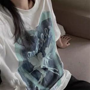 일본 패션 빈티지 반팔 티셔츠 여성 여름 느슨한 하라주쿠 스타일 Hiphop 튀긴 거리 반소매 최고 디자인 감각 틈새