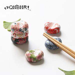 QNBHR 다채로운 세라믹 젓가락 거치대, 귀여운 로맨틱 벚꽃, 일본 젓가락 휴식, 주방 식기 가제트 용품