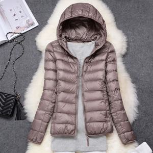 FMFSSOM 가을 여성 초경량 얇은 다운 재킷 90% 화이트 오리 후드 자켓 웜 코트 파카 여성 휴대용 아웃웨어