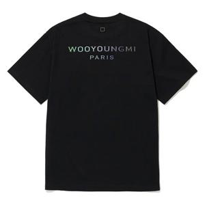 24SS 우영미 엠보스드 백로고 반팔 티셔츠 블랙 W241TS08 708B