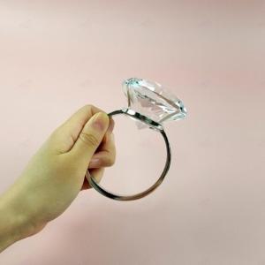 촬영 소품 모조 다이아몬드 반지 크리스탈 대왕 이벤트 웨딩 장식 페이크 디오라마 10cm