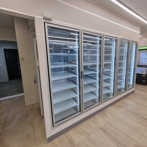 양산 테이블냉동고 업소용 냉장고,쇼케이스 냉장고,음료수 냉장고,4도어 냉장고,냉장 쇼케이스,술 냉장고,