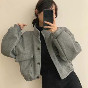 [오노마] ONM 여성 크롭 스타일 가오리핏 디자인 짧은 베이직 코트