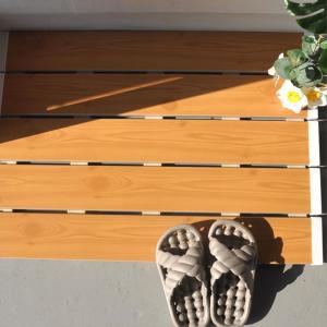 욕실 신발장 베란다 브라운 나무결무늬 방수 배수 발판 마루