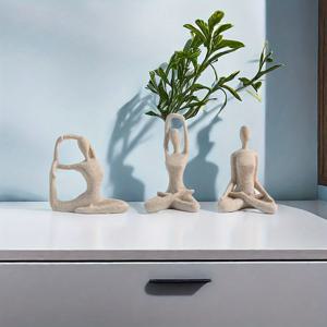 3개 세트 미니 사암 요가 인형 수지 조각, 창의적인 집 장식 추상적인 인간 조각, 선반과 책상을 위한 장식 예술품