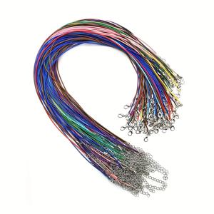 50pcs 혼합 색상 가죽 끈 목걸이 왁스 로프 끈 클래프 조절 가능한 브레이드 로프 DIY 목걸이 팔찌 보석 제작용