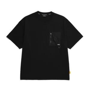 [내셔널지오그래픽]내셔널지오그래픽 N232MTS901 가슴 포켓 세미 오버핏 반팔 티셔츠 CARBON BLACK