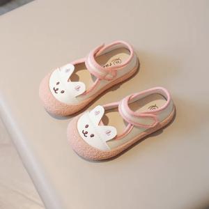 귀여운 작은 곰 소년 아기 어린이 패션 봄과 여름 PU 캐주얼 신발, 2023 봄 새로운 간단한 라운드 발가락 키즈 소녀 플랫