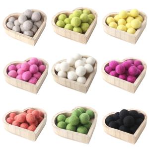 10pc 20mm 펠트 공 새로운 양모 Pom Poms 비즈 DIY 룸 파티 크리스마스 선물 DIY 공예 라운드 양모 펠트 공 반지 래틀 만들기