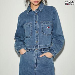 타미진 여성 크롭핏 TOMMY 뱃지로고 데님셔츠