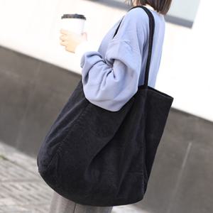 여성 가방 캐주얼 꾸안꾸 코듀로이 빅 숄더백 (블랙)  학생 책 노트북