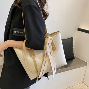 여성 가방 레터링 스트랩 배색 숄더백 데일리백 (아이보리)
