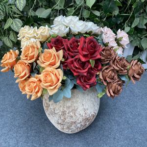 웨딩 브라이덜 엔게이지먼트 샤워 배철러 생일 기념일 파티 용품을 위한 1개의 인공 장미 꽃, 야외 정원 야드 장식, 홈 장식, 방 장식