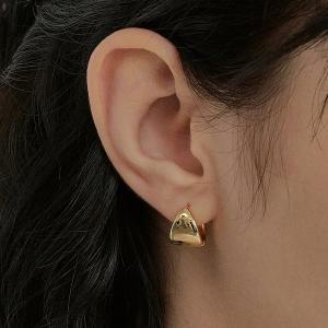 [Hei]태연, 정은채, 박진주, 미연, 이성경, 김남주,형원,빌리 츠키 착용] Bold cones earring