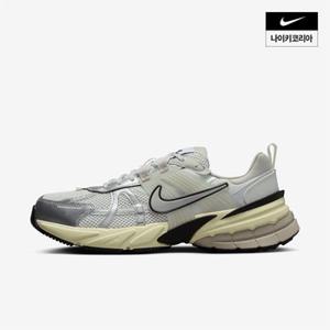 맨즈 나이키 V2K 런 NIKE HJ4497-100