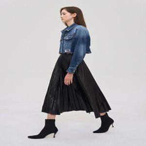 페이크 레더 플리츠 롱 스커트