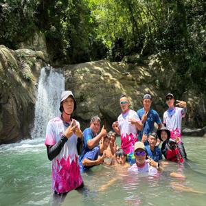 이란산과 계곡 루피천(Nanao Jinyue Waterfall) |