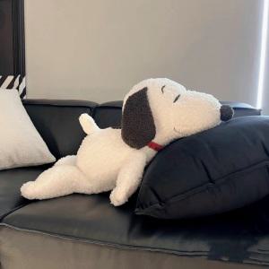 스누피 SNOOPY 인형 소녀 하트 잠자는 베개