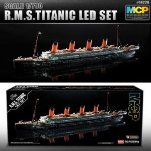 아카데미과학 1/700 R.M.S TITANIC LED타이타닉 프라모델