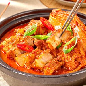 [통삼겹살] 배터지는 밥도둑 통삼겹살 김치찜 550g X 3팩