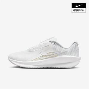 우먼스 나이키 다운시프터 13 NIKE FD6476-101