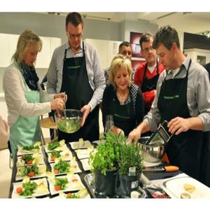 Romantisches Pärchenkochen: Wo die Liebe den Tisch Deckt......