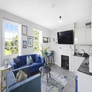 Chic Apartment In Chiswick, London With Free Parking