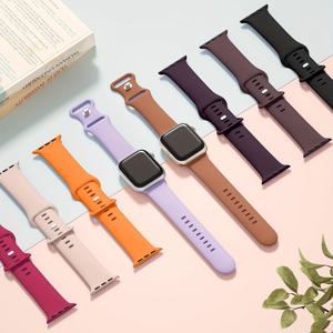 TEMU 6개 팩의 호환 가능한 Apple Watch 밴드: 38mm, 40mm, 41mm, 42mm, 44mm, 45mm, 49mm 시계에 맞게 조절 가능 - iWatch Series 9, 8, 7, 6, 5, 4, 3, 2, 1, SE, Ultra에 적합 - 나비 버클이 있는 방수 실리콘으로 만들어짐